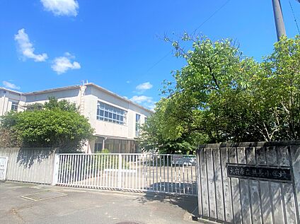 共長小学校 約1050m(徒歩約14分)