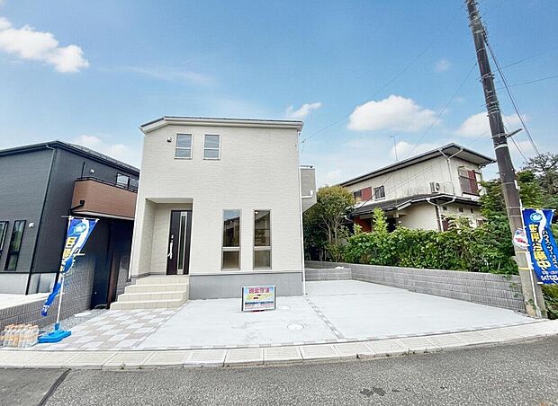 がっちりした骨組で安心♪保険により万が一の瑕疵(欠陥)補修費用を１０年間サポート！１０年保証付きの新築一戸建です♪