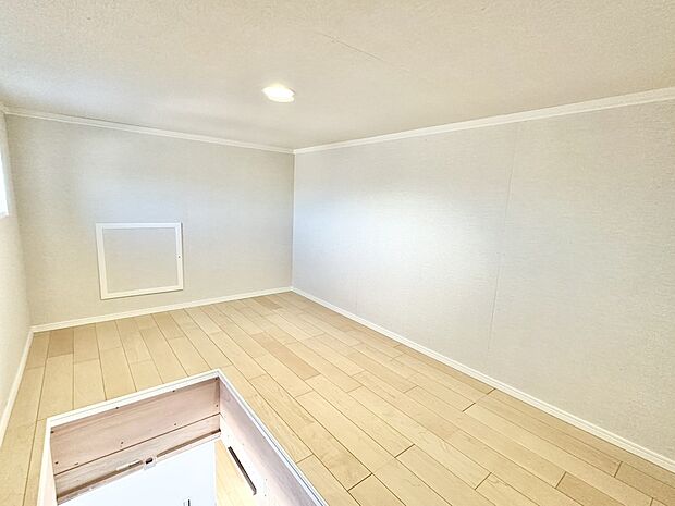 【収納】屋根裏収納。季節用品やレジャー用品の収納に便利です。