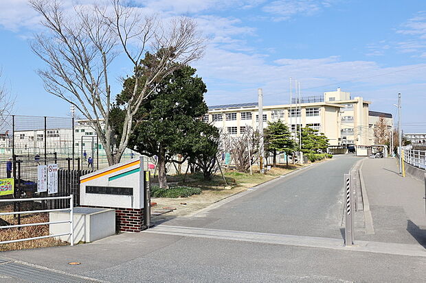 玄洋中学校(約3,000m)