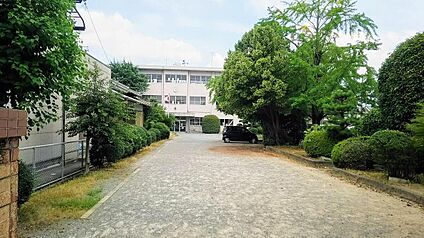 小郡市立小郡小学校 1755m