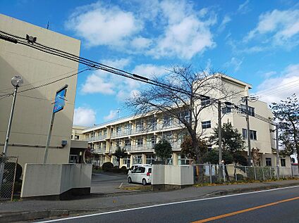 土気中学校 約1080ｍ～1280ｍ(徒歩14分～16分)