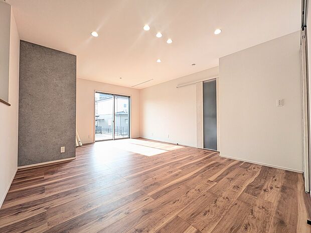 【リビング】別角度のリビングです。