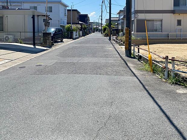 ◆前面道路◆
東側　市道　関4号線6ｍ
前面道路も広々で安心！