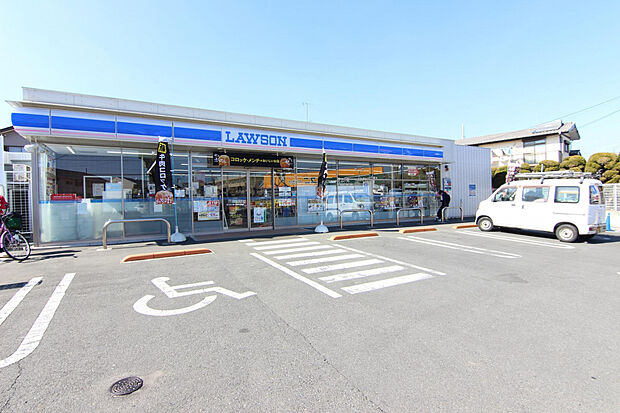 ローソン茅ヶ崎甘沼西店（約500m）