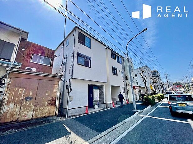 【現地撮影】スーパー、コンビニ、ドラッグストアなど生活利便施設が周辺に充実！毎日のお買い物に便利です。