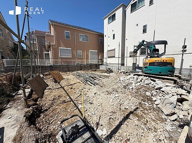 【現地撮影】京急本線「井土ヶ谷」駅徒歩約12分！横浜駅にも電車で1駅のJR横須賀線「保土ヶ谷」駅が徒歩約15分！