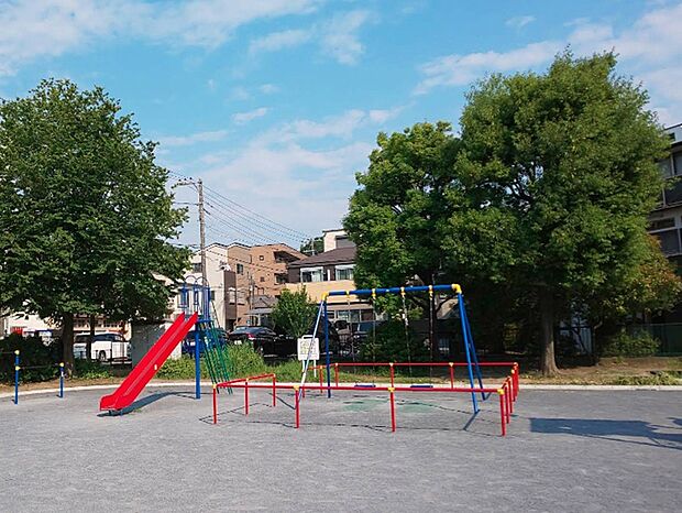 永田東三丁目公園（約150m）