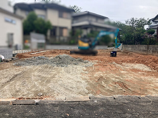 現地写真　撮影時:2026年9月中旬完成予定:2026年12月下旬