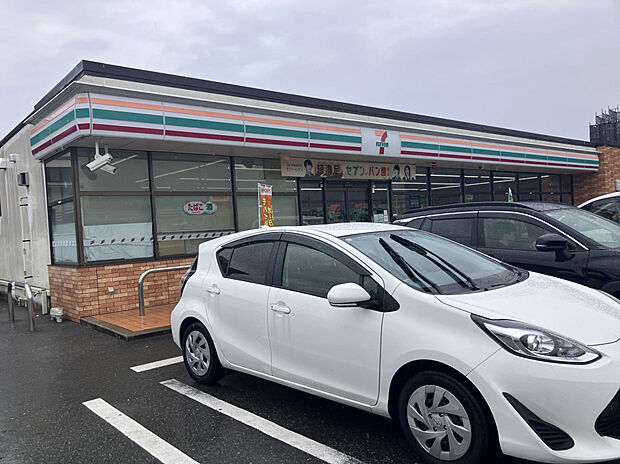 セブンイレブン須恵新原店（約600m）