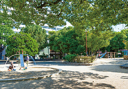 金剛寺浦公園 約110ｍ(徒歩約2分)