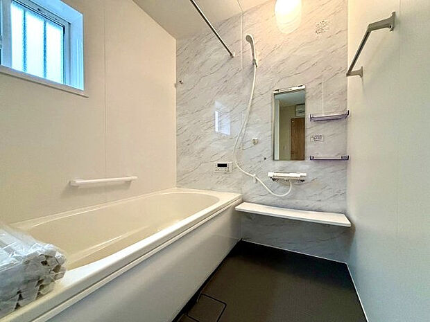 【10号棟：浴室】浴室換気乾燥暖房機つき
