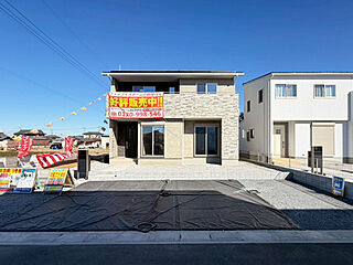 ＜深谷市岡10区画＞太陽光発電（IGNITUREソーラー）搭載の分譲地。クリアネット網戸標準装備。 その他