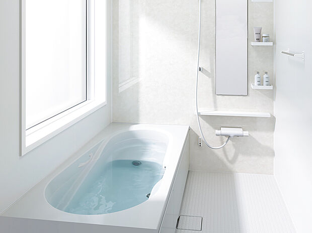 【ユニットバス AX(LIXIL)】
毎日使うものだからこそ、衛生面や機能面にもこだわりたい。トレンドを意識したスタイリッシュなシステムバスルームです。