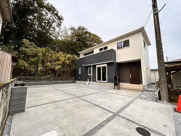 【1号棟 現地外観写真】