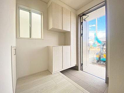 【４号棟　リビング】