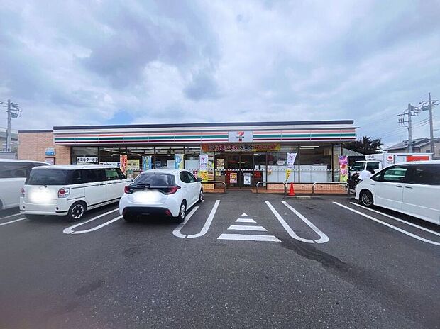 セブンイレブン里南店(約2,650m)