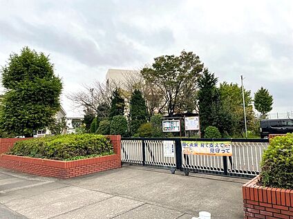 久喜市立菖蒲中学校 1500ｍ(徒歩19分)