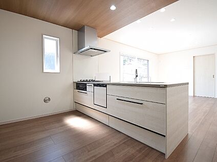 【1号棟：キッチン】