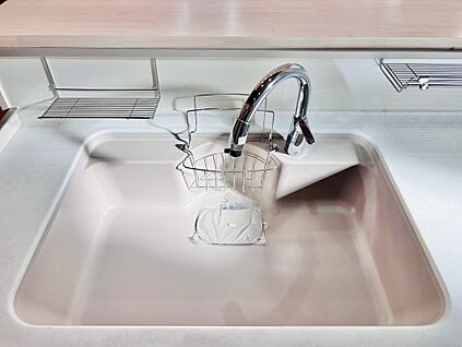 タッチレス水栓