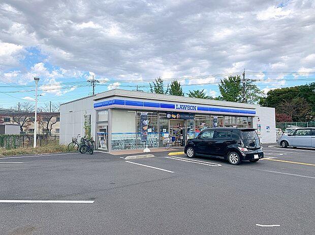 ローソン久喜鷲宮平野店（約810m）