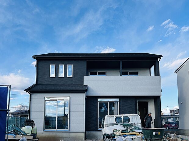 【【1号棟　現地写真】】土地73.46坪！お車3台駐車可能で、増車や来客時にも安心です♪（1/8撮影）