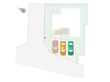 駐車スペース２台分以上確保。周辺には大きな建物も無いため、日当たりもバッチリです！ 