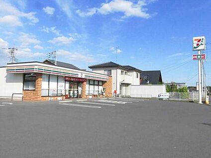 セブンイレブン館林花山町店 約570m(徒歩8分)