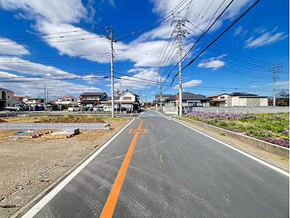【2号棟 前面道路】