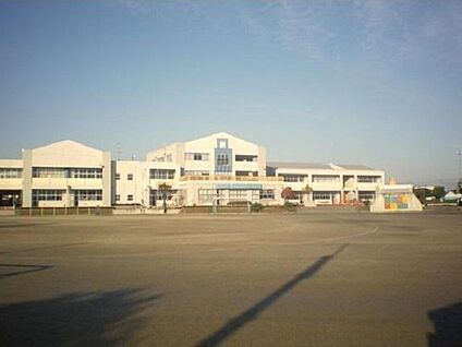 加須市立加須南小学校 約470m(徒歩約6分)