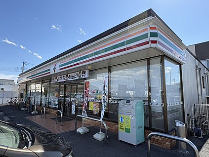 セブンイレブン 宇都宮上鶴田店 585ｍ(徒歩8分)