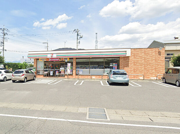 セブンイレブン 上里七本木店