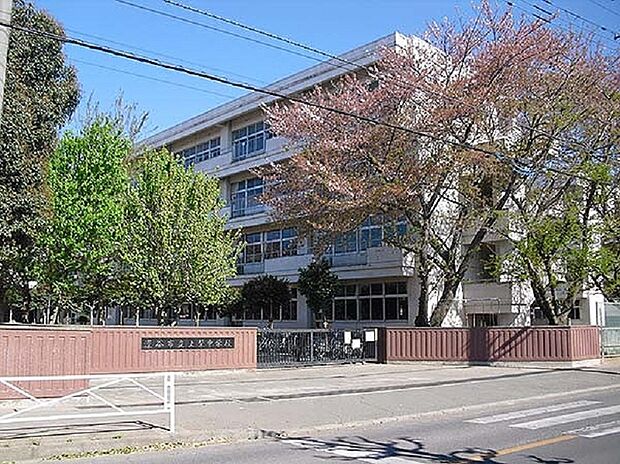 上柴中学校
