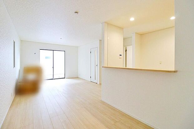 ~Living Room~家族の一体感を感じられる広々スペース。家族と過ごす時間を大切にする方にぴったりのゆとりの住空間。