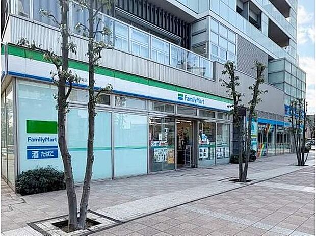 ファミリーマート糀谷駅南店（約240m）