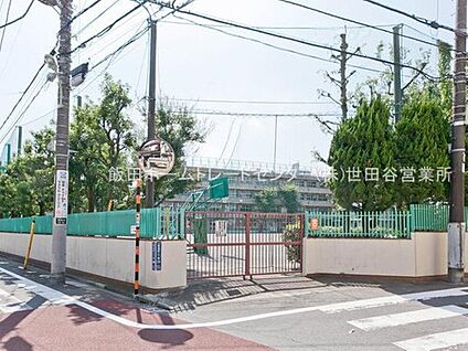 大田区立東蒲中学校 942m (徒歩12分)