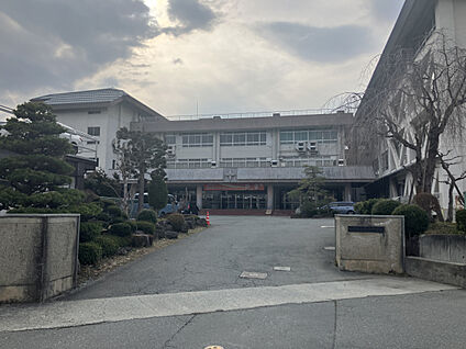 山形市立第四中学校 現地から440m。(徒歩6分。)