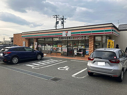 セブンイレブン山形鈴川町３丁目店 現地から550m。(徒歩7分。)