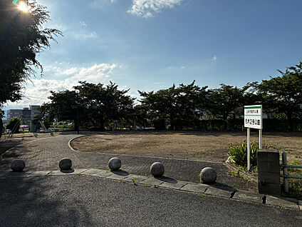 元木2号公園 現地から400m～450m。(徒歩5分～6分。)