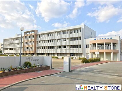 筑紫野市立二日市中学校 1300m