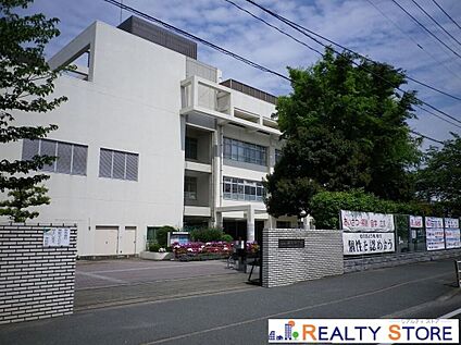 福岡市立板付中学校 450m