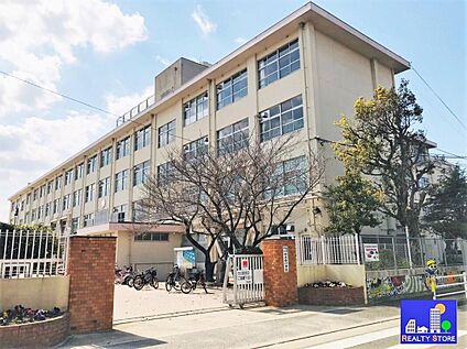福岡市立弥永西小学校 850m