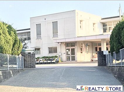 太宰府市立水城西小学校 1400m