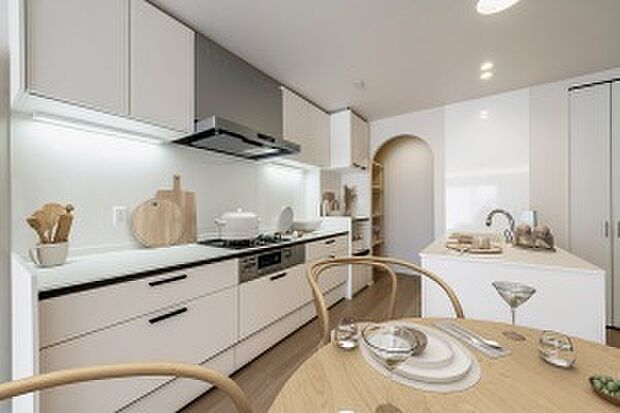 【加工後ダイニングキッチン】2025年5月撮影（※画像は実際の写真に家具・調度品をCG合成したものです。写真の中の家具・調度品は販売価格に含まれません。）