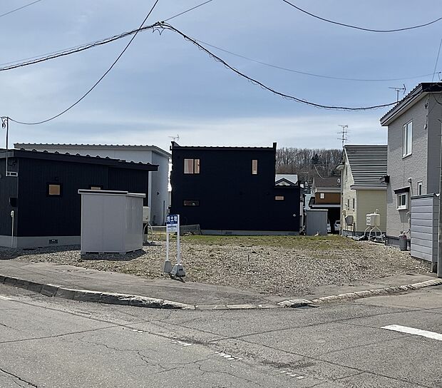 【北西から撮影】札内駅まで徒歩6分で交通アクセス良好なエリア(2025年4月撮影)