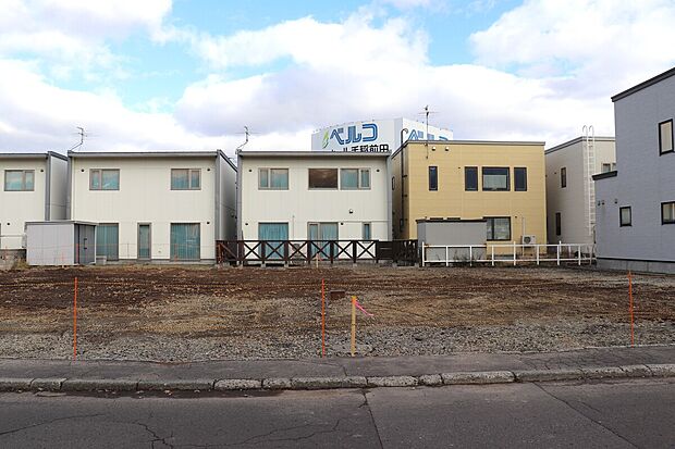 【区画3】160.85m2(48.65坪)の整形地。経済的な都市ガスを採用いただけるエリア(2025年11月撮影)