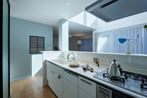 【キッチン】洗練されたデザインと機能美が融合したキッチン（2025年10月撮影）