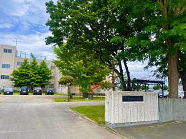 茨戸小学校（2023年6月撮影）