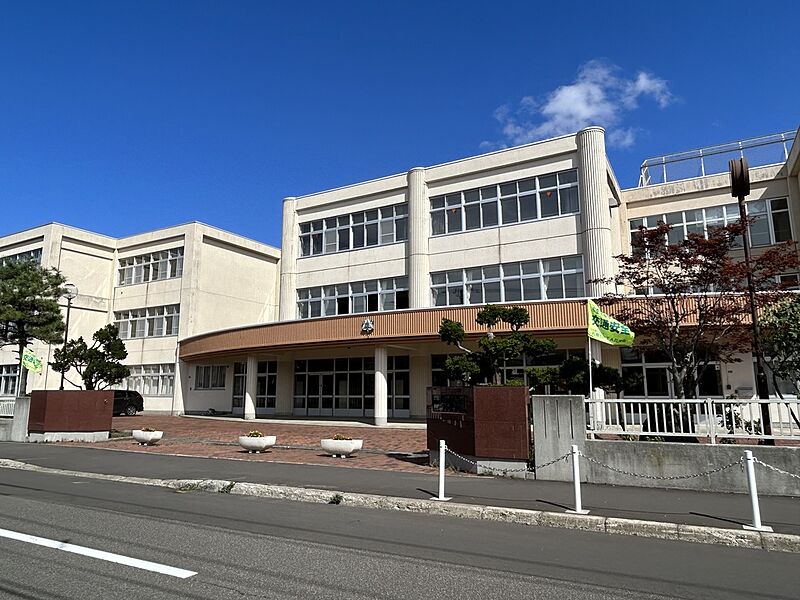 【学校】上野幌中学校（2023年9月撮影）