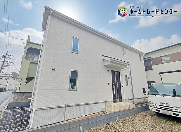 ☆現地の様子☆
住環境良好な人気の低層住居専用地域に立地しております。守られた環境は、お子様との暮らしにもおすすめです。
大小さまざまな公園が点在する、自然豊かな人気エリアです♪